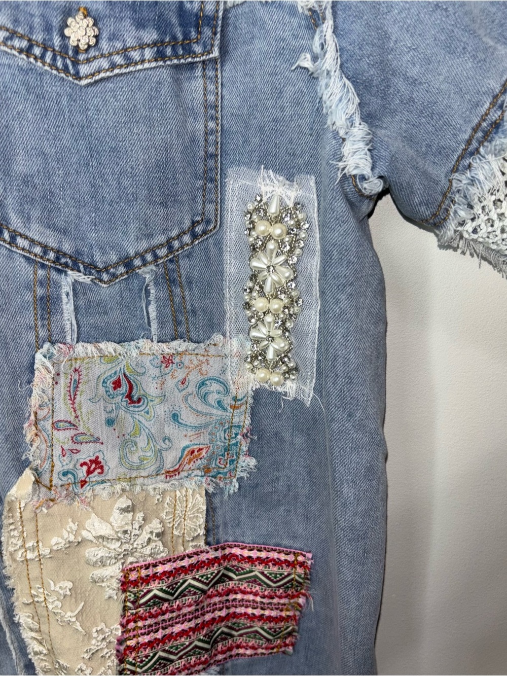 POL Women’s Oversized Patchwork Button Down Shirt Jacket Denim Floral Lace M - Picture 8 of 16